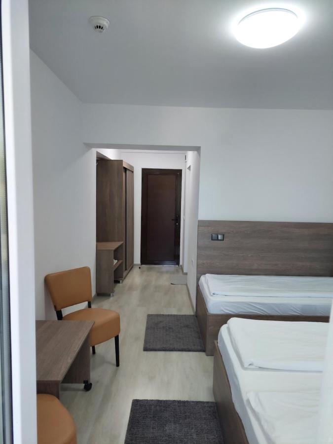 Hotel Breaza Exteriör bild