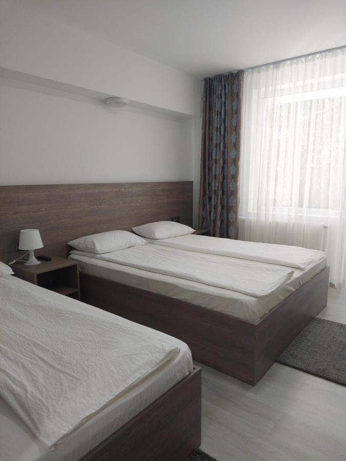 Hotel Breaza Exteriör bild